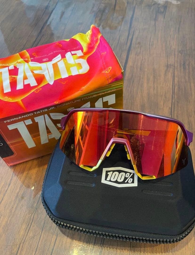 ワンハンドレッドタティスJr.