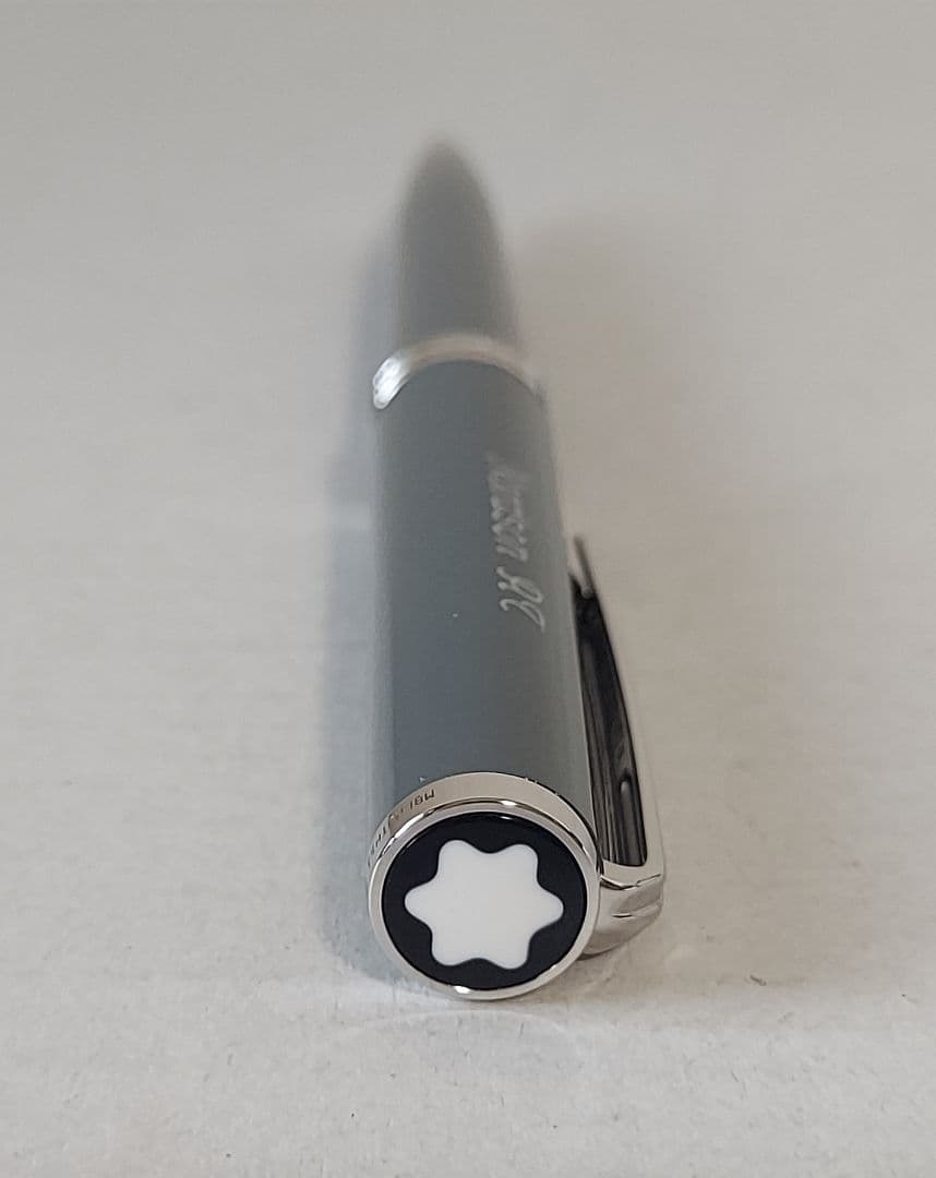 MONTBLANC pix ボールペン グレー (未使用)