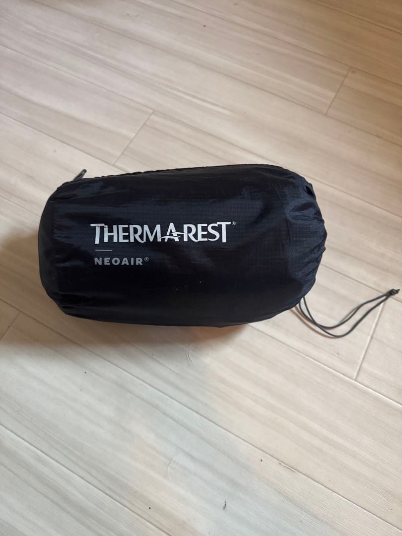 アウトドア寝具 THERMAREST NeoAir Topo Luxe