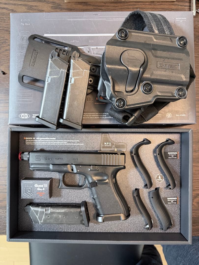 東京マルイ G19GNE4 Mk27mod2仕様 マガジン3本 メガフィット付き