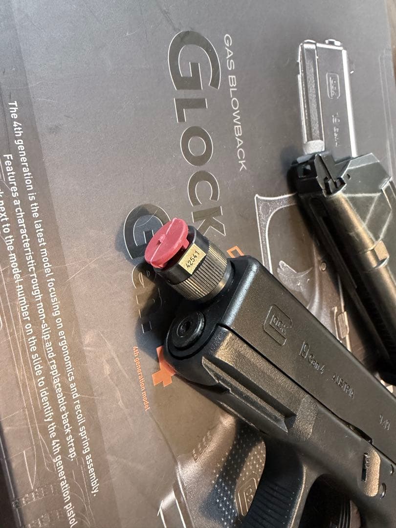 東京マルイ G19GNE4 Mk27mod2仕様 マガジン3本 メガフィット付き