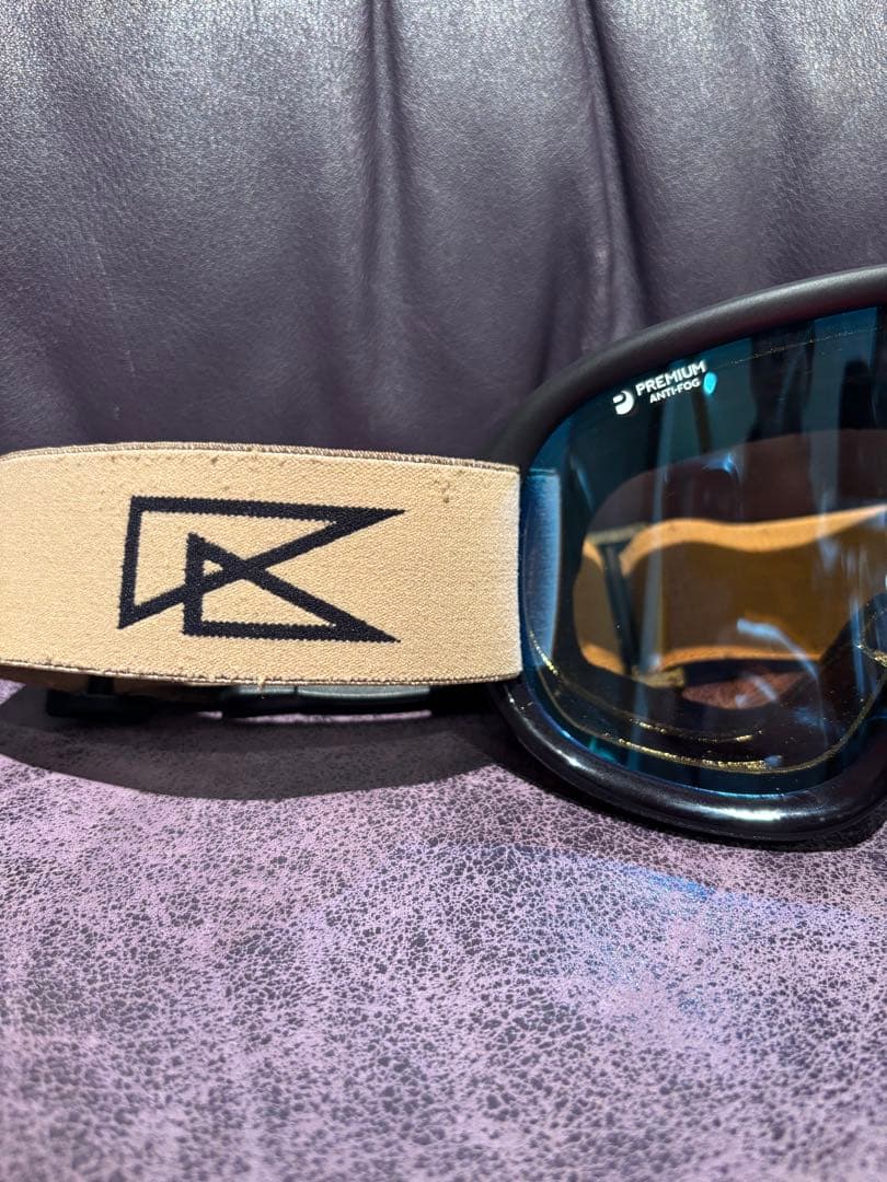 REVOLT リボルト　ゴーグル SUPER LIGHT FRAME 美品