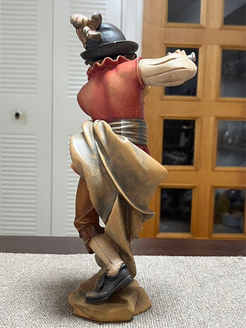 ウッドカービング　イタリア製手彫り木製少年男性ミュージシャン像 ペア 彫刻