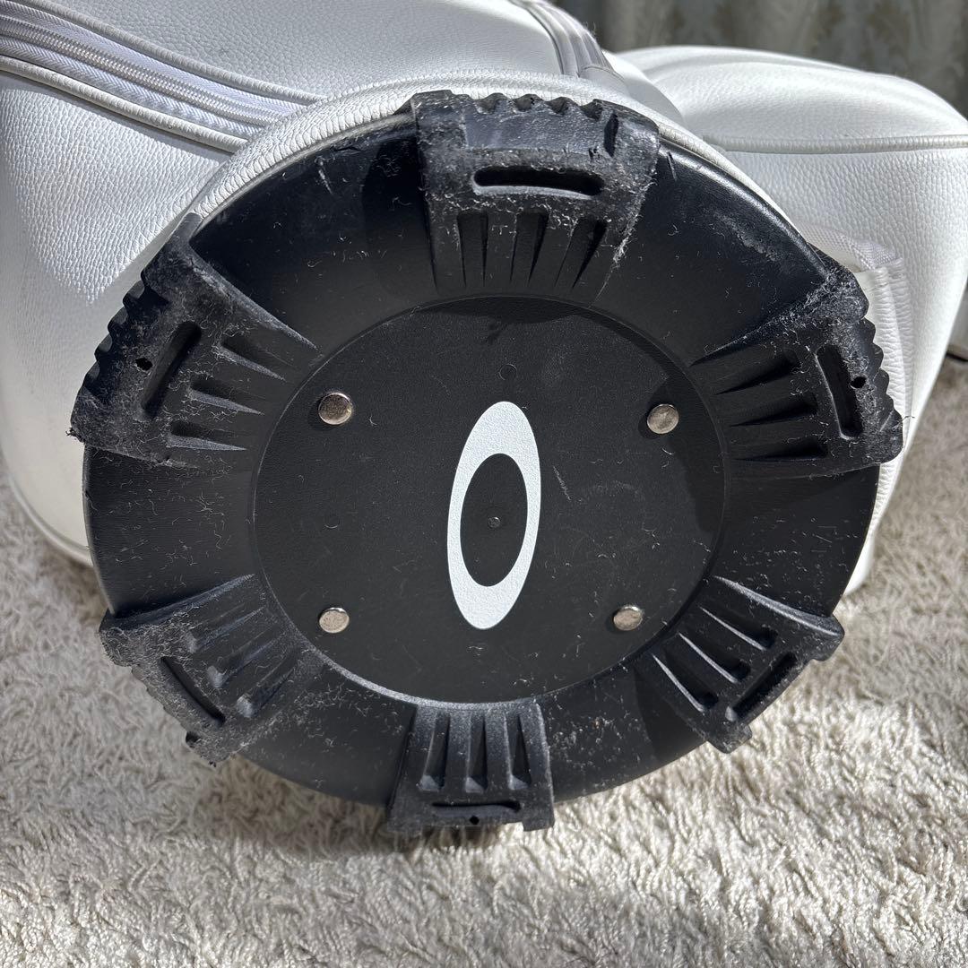 【人気モデル】オークリー ツアーモデル スカル キャディバッグ 3点セット