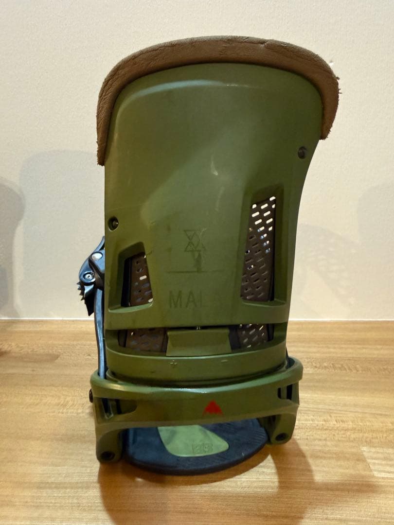 Burton マラビータ EST　メンズ バイン　　Mサイズ