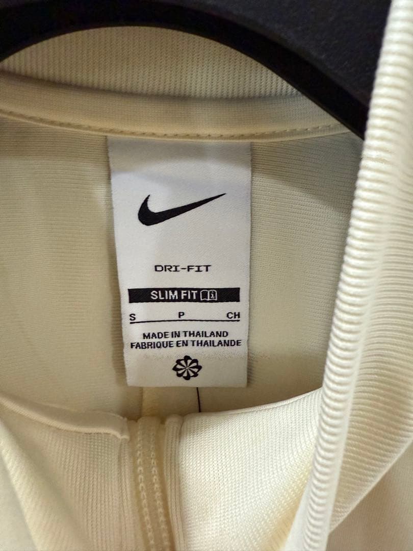 【新品】 リバプールFC トラックスーツ オフホワイト24/25 S