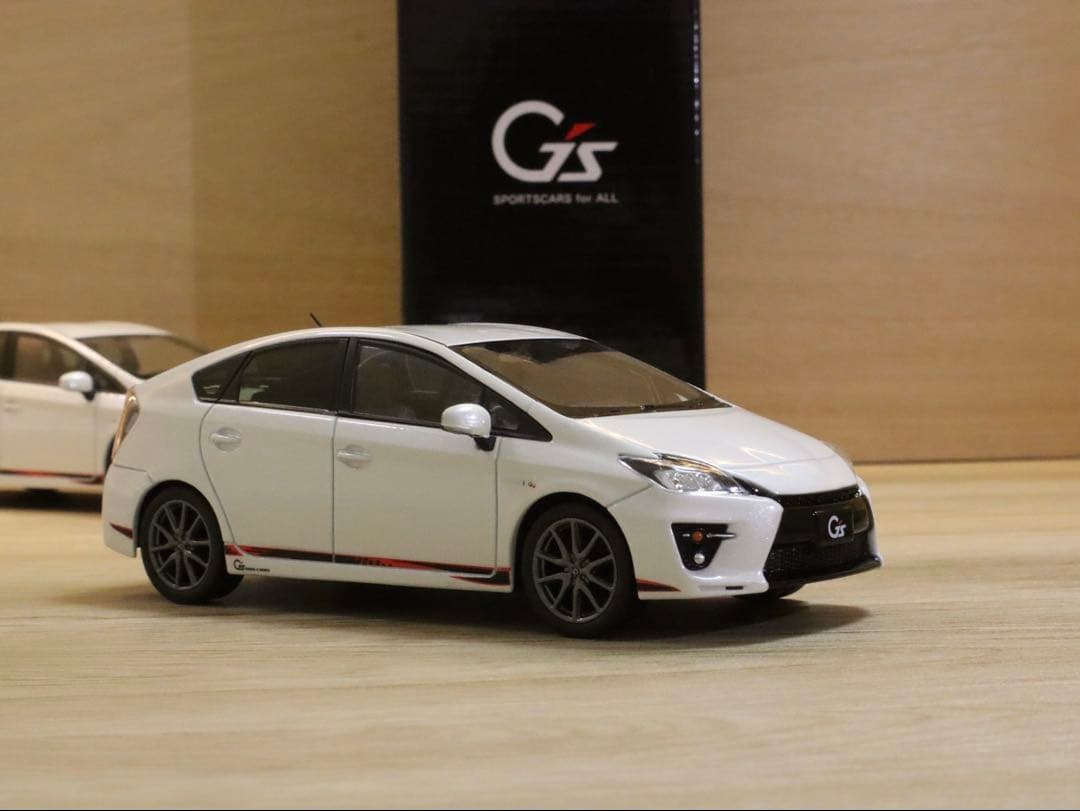 G's PRIUS 070 プリウス カラーサンプル ミニカー 1/30 GS