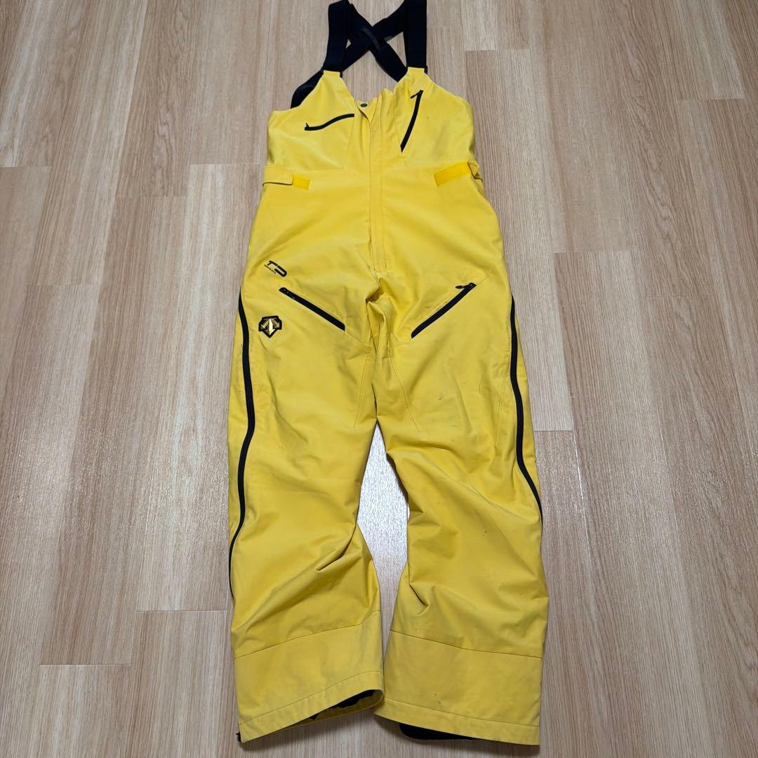 DESCENTEスキーウエアー上Lサイズ下Oサイズ