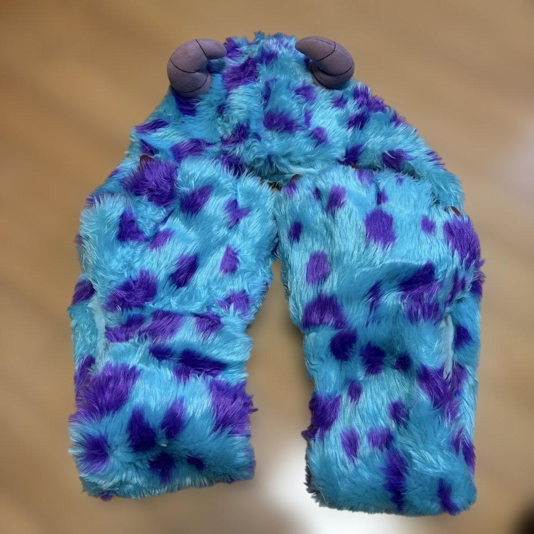 モンスター風ファー付きスカーフ