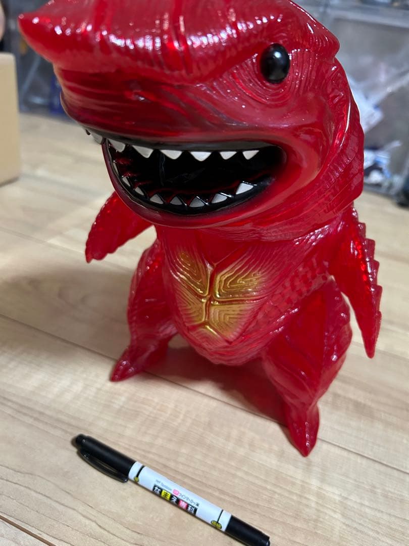 インディーズソフビ サンガッツ本舗 メガロドン　サッポロレッド