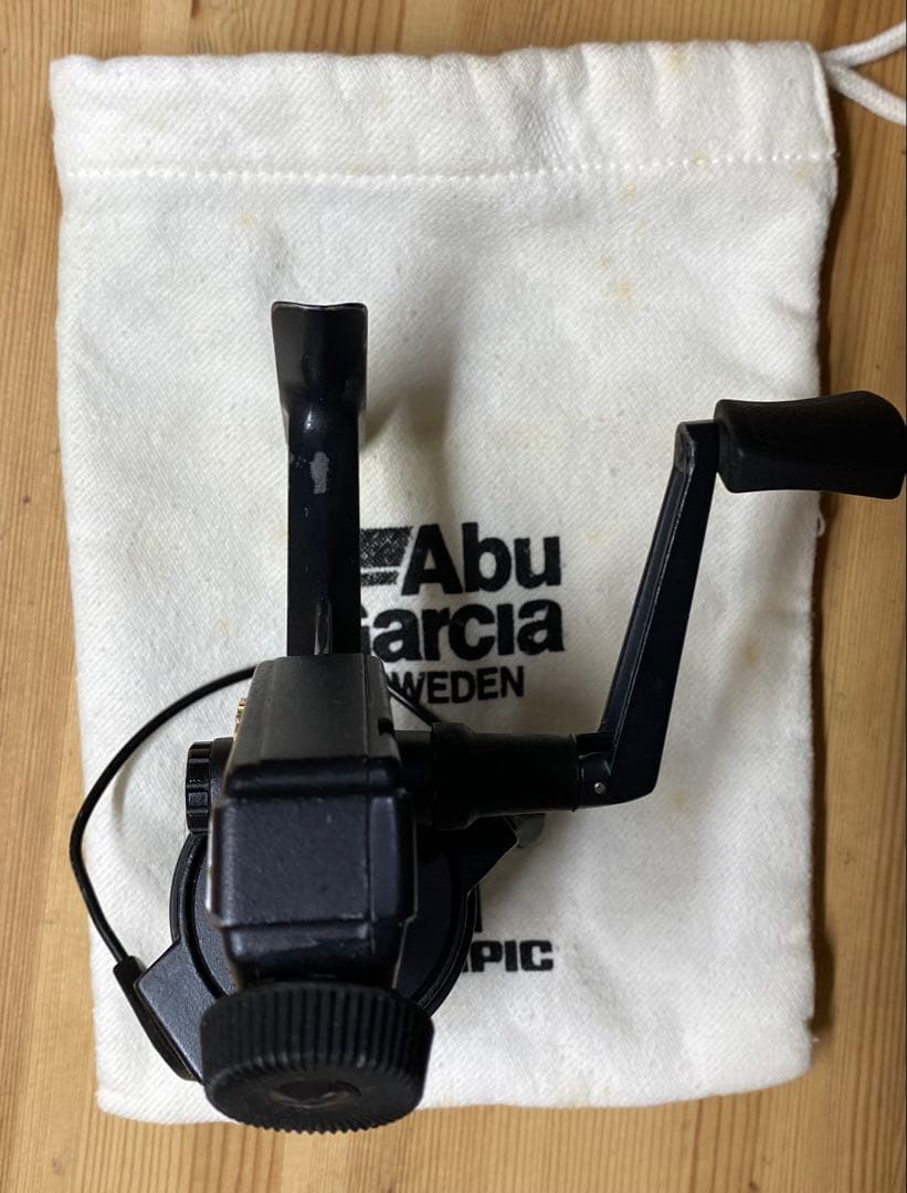 Abu Garcia Cardinal C4X スピニングリール 収納袋付き