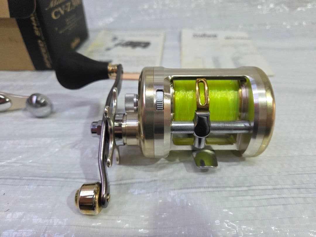 Daiwa　ミリオネア CV-Z300