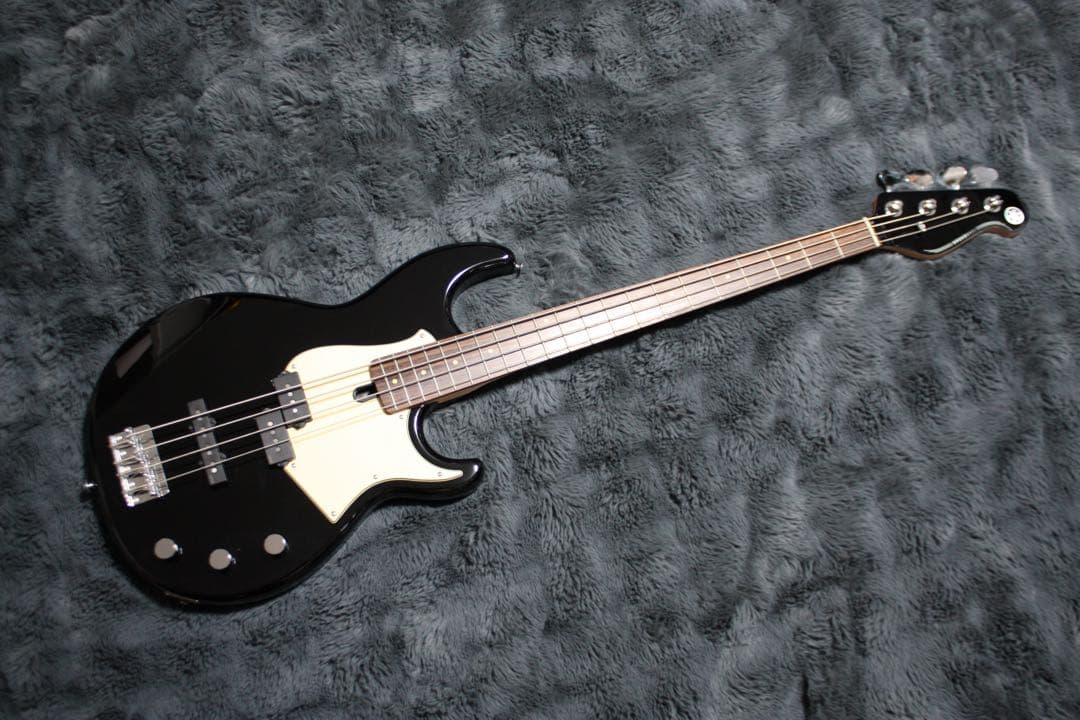 ベース YAMAHA BB434 Black