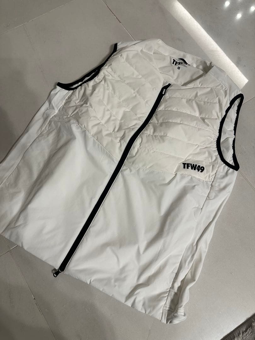 TFW49ベストSHIELD WARMER COLLARLESS VEST