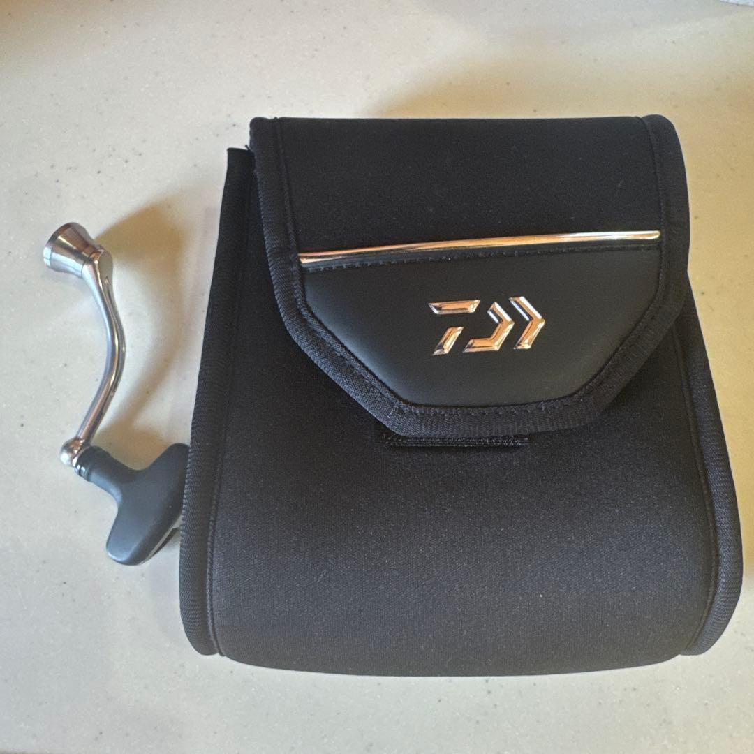 ダイワ　22イグジストLT3000-Hハンドル