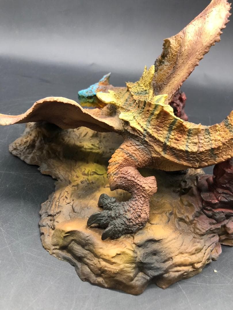 モンスターハンター クリエイターズモデル 轟竜 ティガレックス フィギュア
