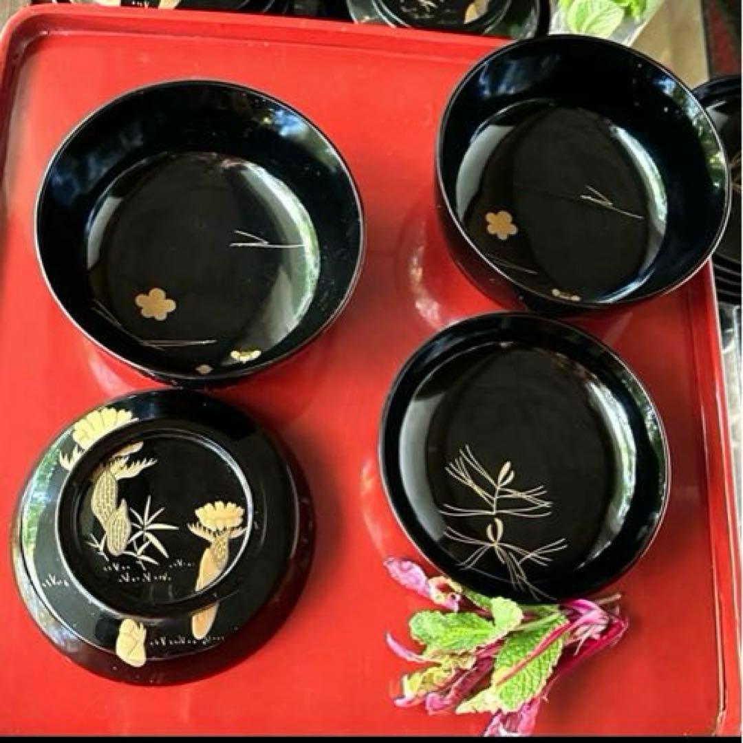 感謝お嫁入り‼️明治39JAPAN蒔絵　福寿草&梅と松葉真塗り上黒椀　吸物椀5客