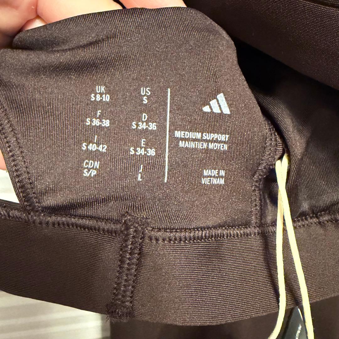 adidas スポーツブラ レギンス セットアップ