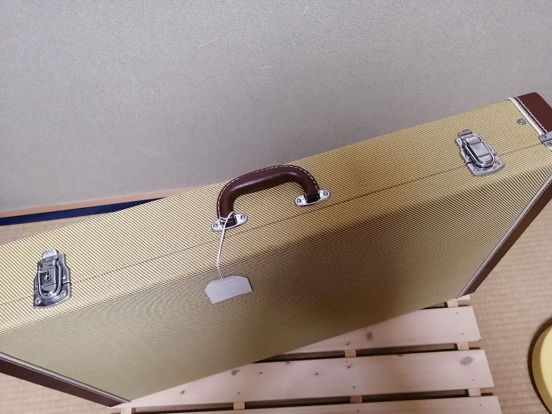 ギタースタンド　エレキギター用　ギブソン　フェンダー等にどうぞ