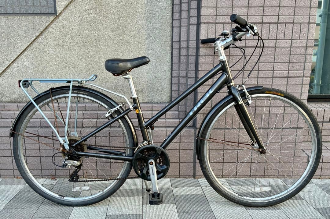 トレック　Trek Allant. クロスバイク　24段　東京