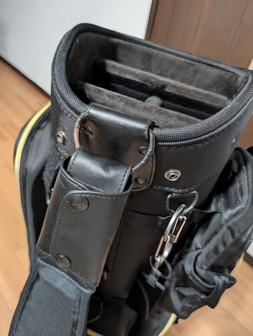 ニューエラ キャディーバッグ ブラック × ゴールド 9型 48㌅