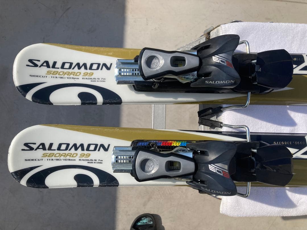 ショートスキー　(ファン)ボードと解放ビィンディング のセット SALOMON