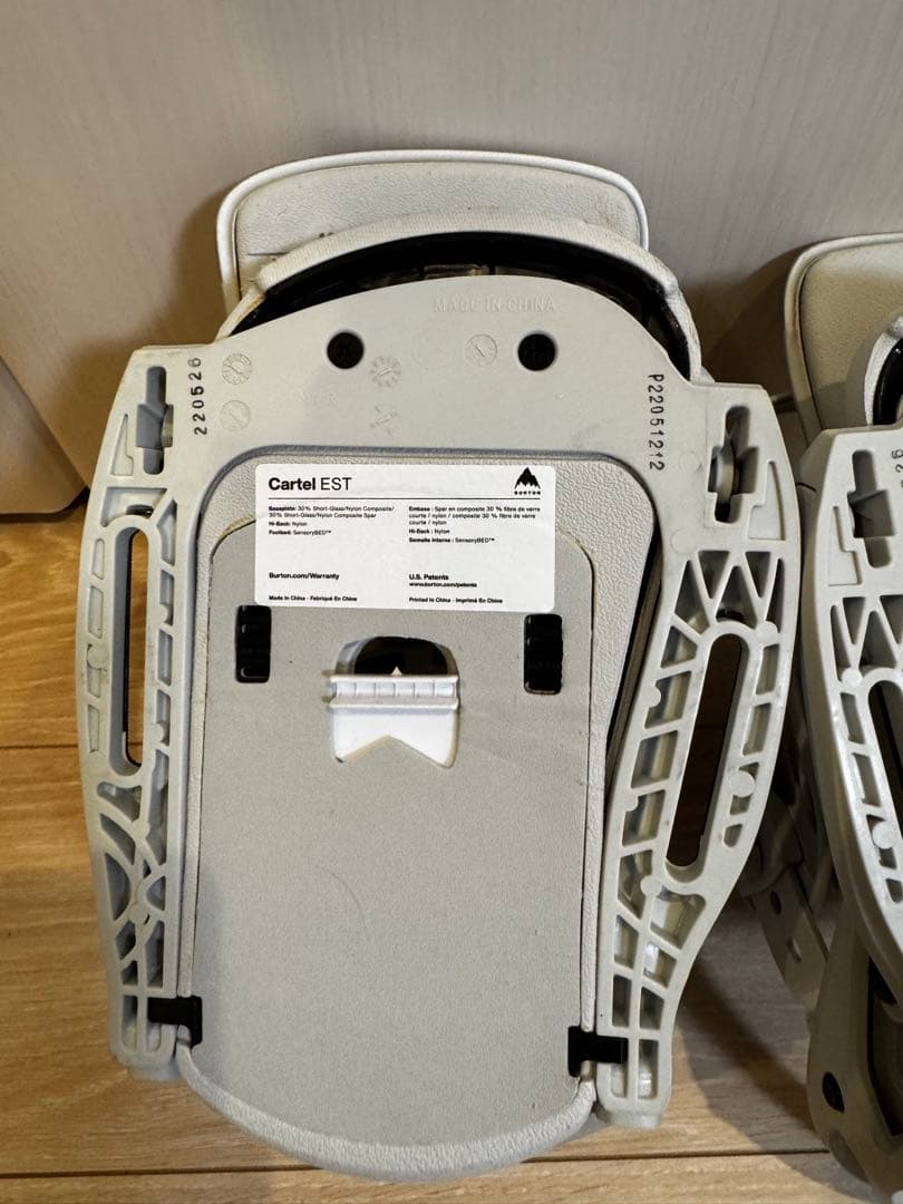 スノーボード 22-23 Burton Cartel EST