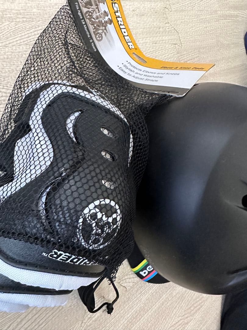 bern ヘルメット.ストライダーエルボーニーパッドセット　自転車