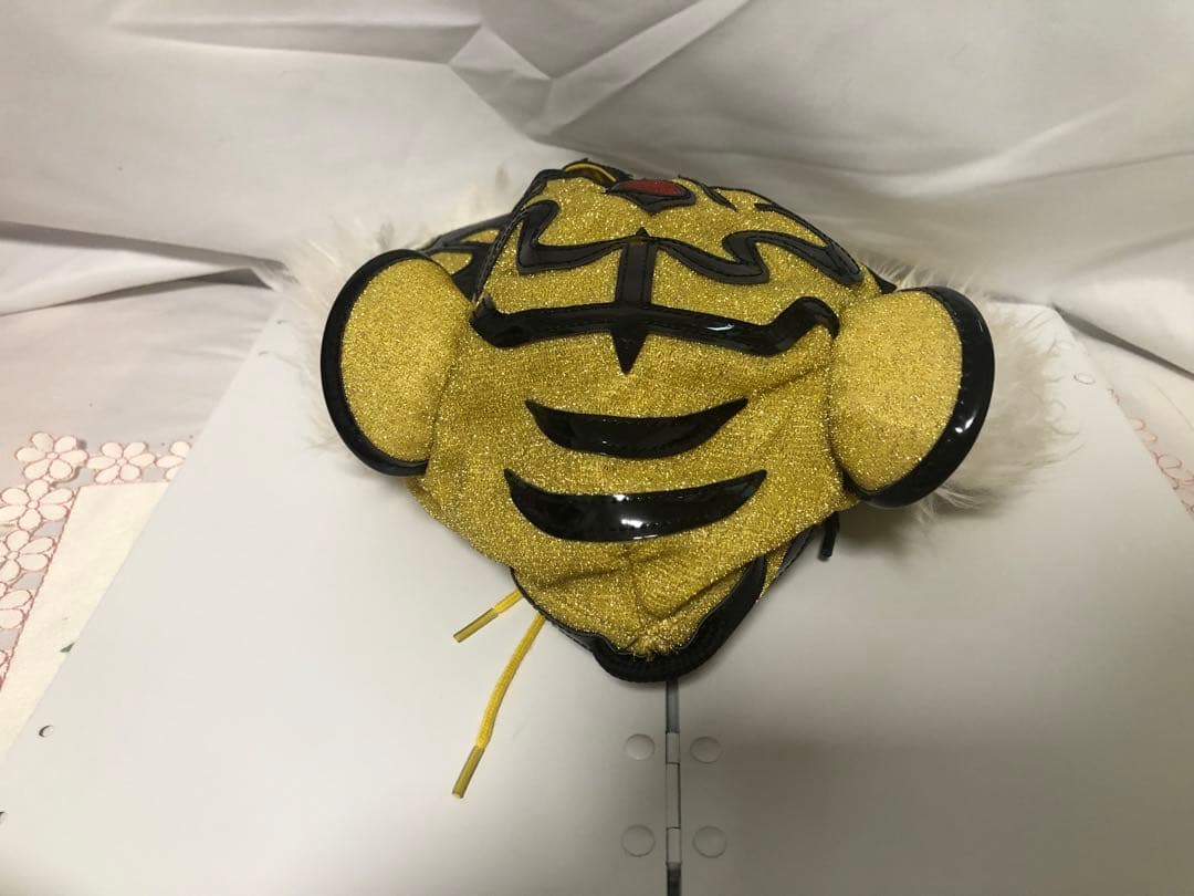 新日本プロレス　50周年記念くじ　初代タイガーマスク　レプリカマスク