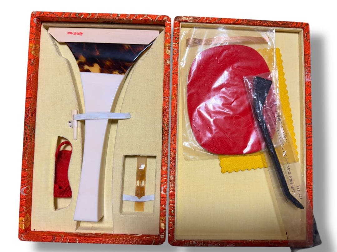 #三味線用 撥 バチ ベッコウ　鼈甲 小物一式セット 和装ケース付き　S-8