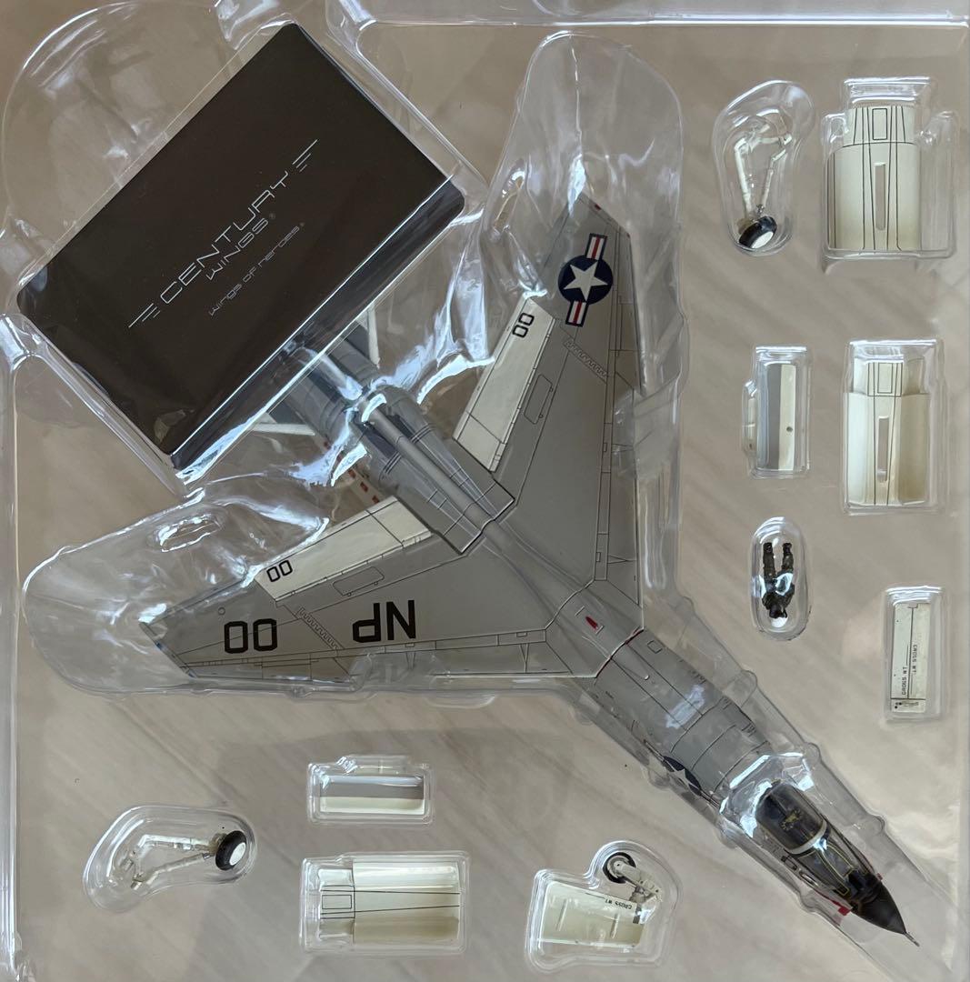 絶版希少新品　センチュリーウイングス/ 1/72 米海軍 F-８E クルセイダー