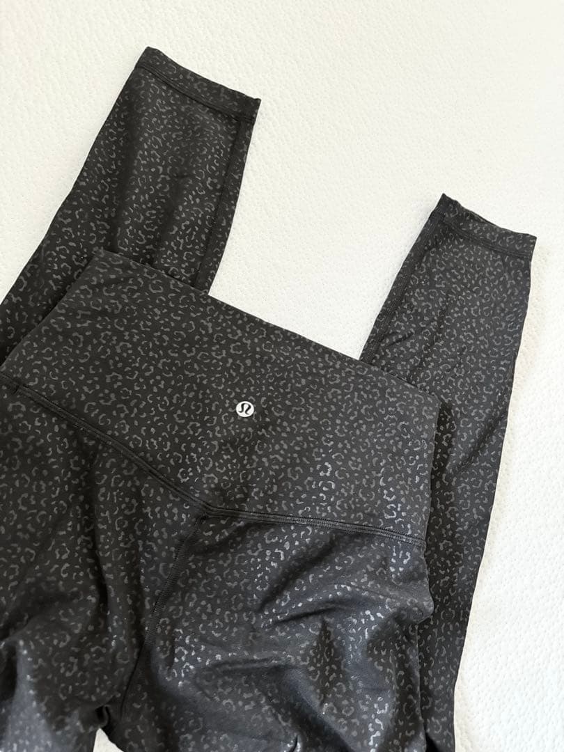 ルルレモン　レオパード柄 ブラック ヨガレギンス　パンツ サイズ6