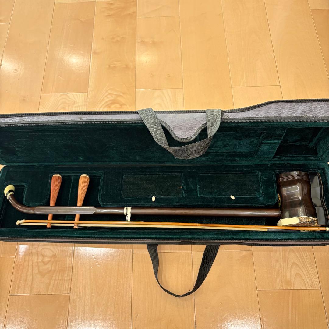 Dunhuang 二胡 蛇皮ヘッド ケース付き