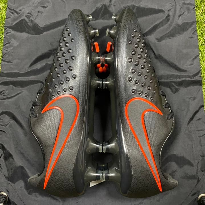 NIKE Magista Opus Ⅱ FG 26cm