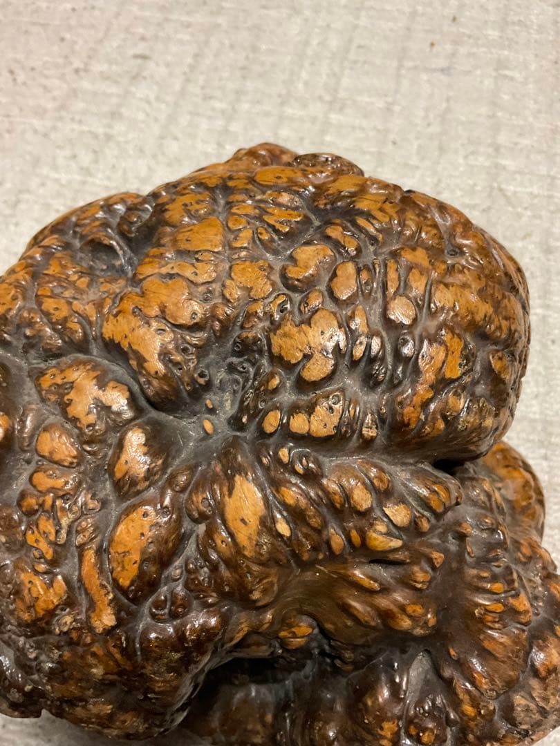 パイプ用の原木（プライヤー用）大きさ、25センチ四方。【床の間のインテリアどぞ】