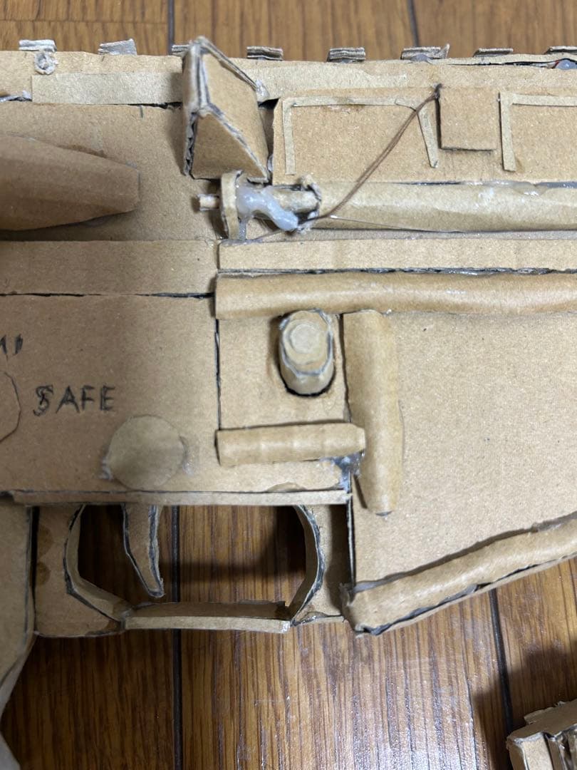 M4A1 ダンボールアート 可動 パーツ取り外し可能