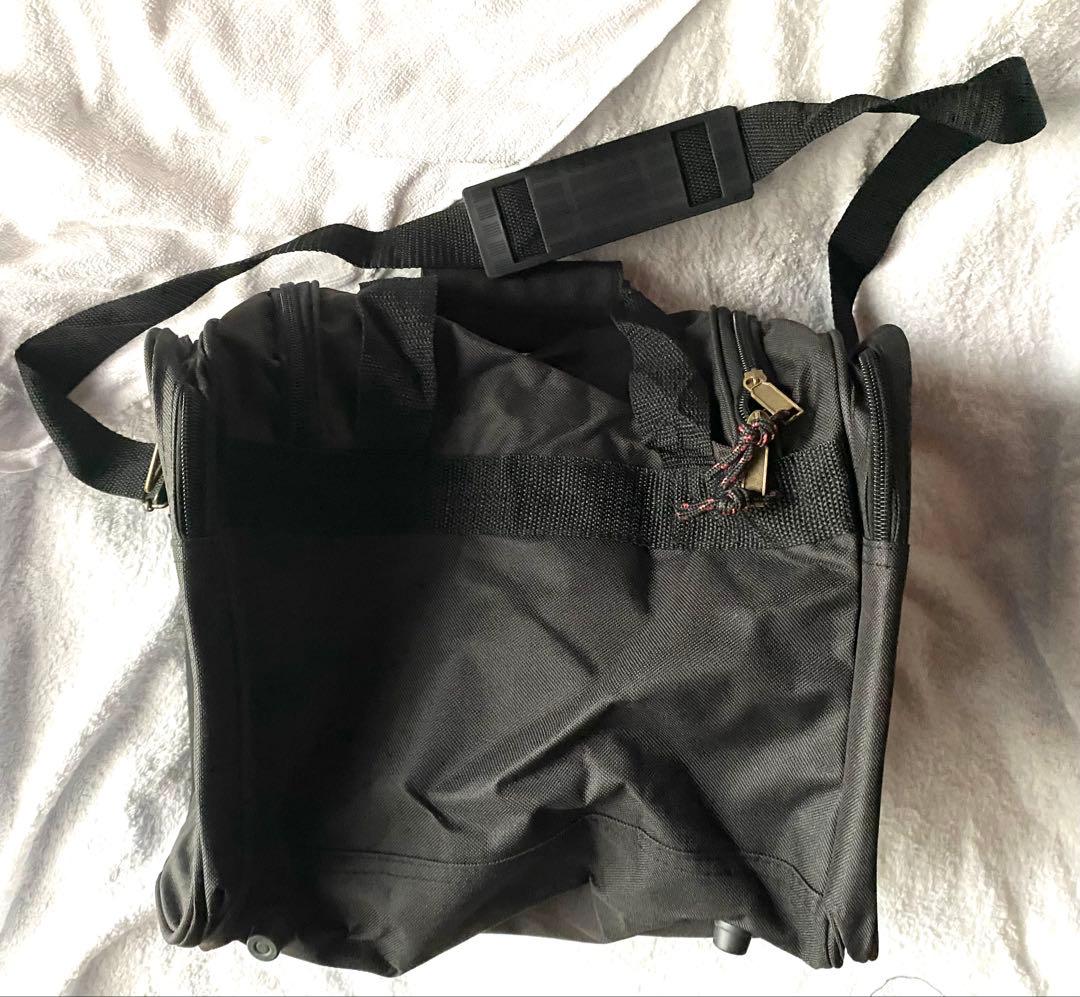 未使用新品ゴールドジムGold's Gym★ダッフルバッグLA本部限定★中サイズ