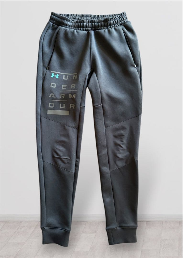 Under Armour / UA ハイブリッド ニットジャケットのセットアップ