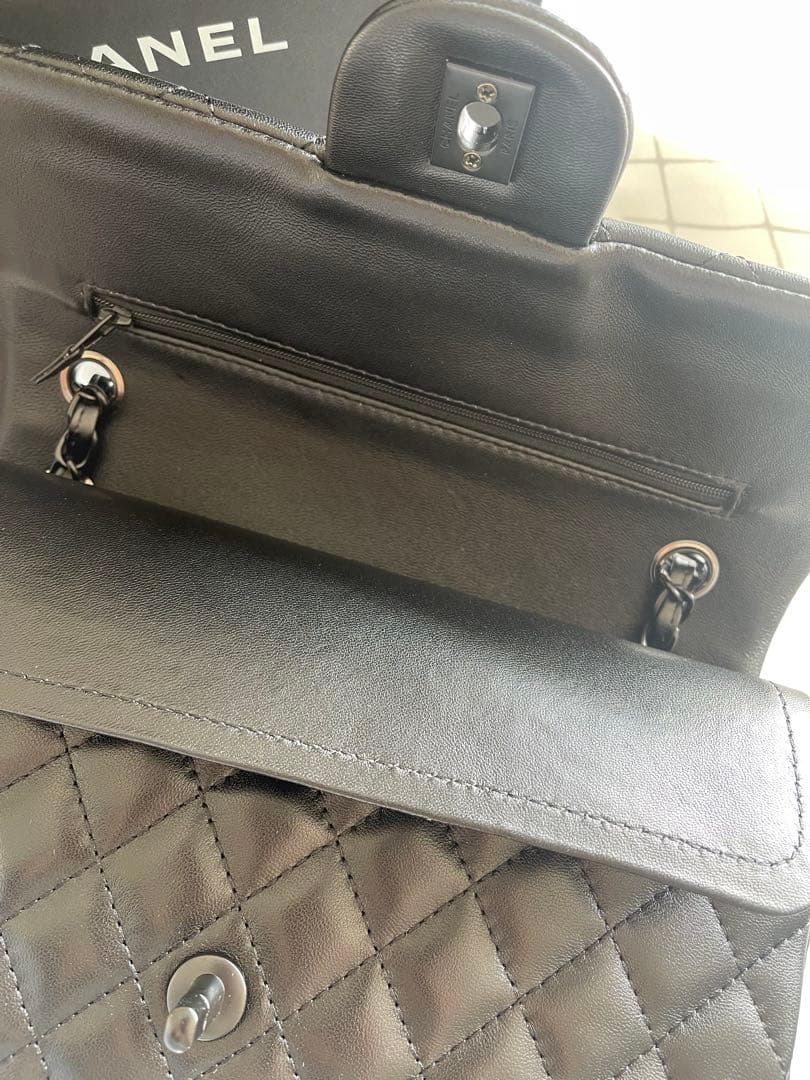 CHANEL ブラック キルティングバッグノベルティ