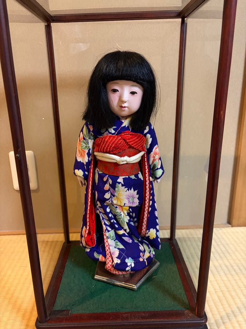 市松人形　昭和初期　（ガラスケースは含みません）