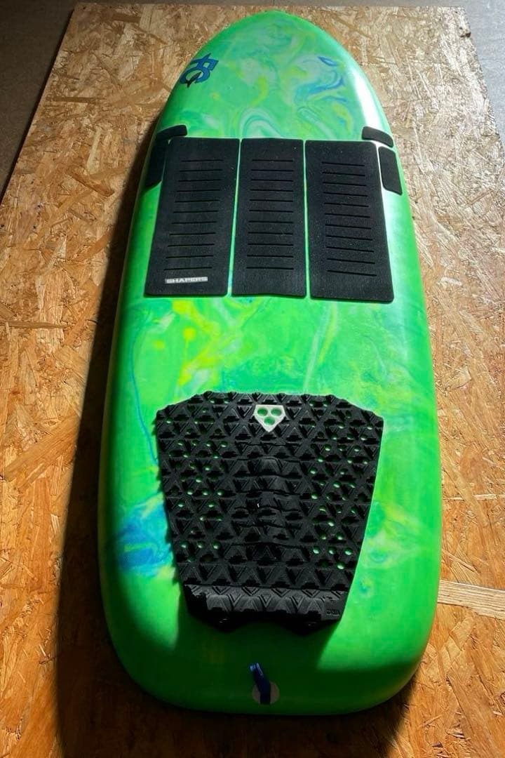 パタゴニア フォイルサーフボード GRASSHOPPER フルデッキパット