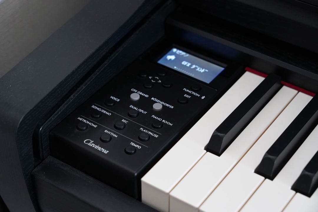 YAMAHA 88鍵盤　電子ピアノClavinova