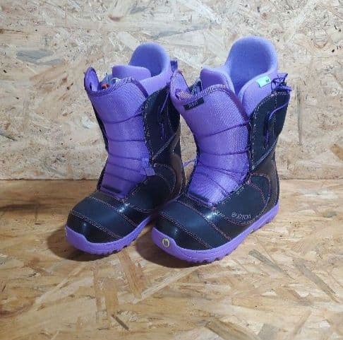 BURTON スノーボードブーツ 23cm! 26183