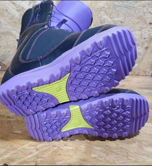 BURTON スノーボードブーツ 23cm! 26183