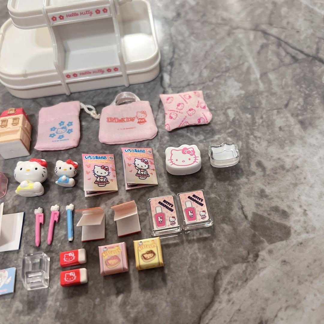 激レア ハローキティ リトルベリーコレクション サンリオショップ バンダイ