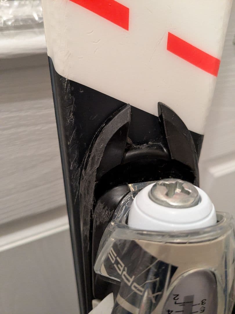 １５０★ROSSIGNOL HERO JUNIOR スキー板とポールセット