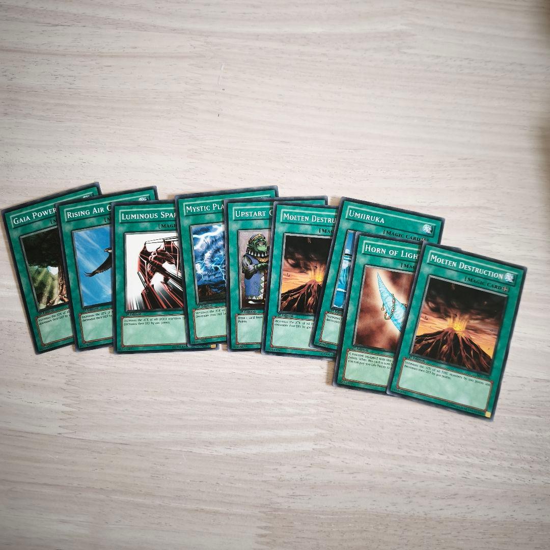 ​【希少・旧アジア版】遊戯王カード 大量セット まとめ売り（全274枚）