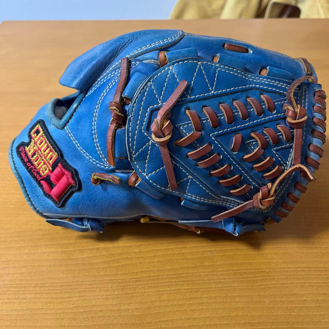 クラウドナイン　硬式　投手用グローブ