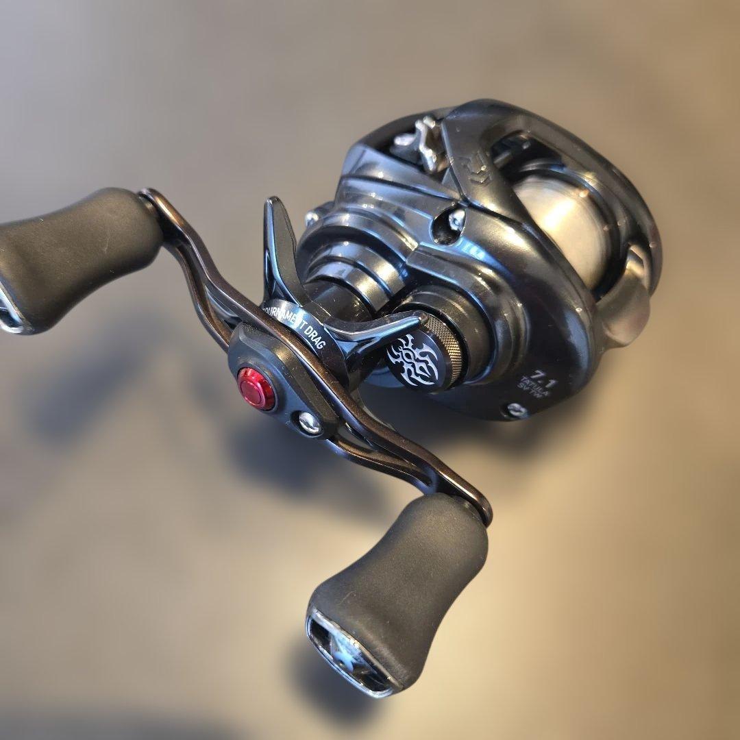 タトゥーラsvTW バス釣り　ベイトリール