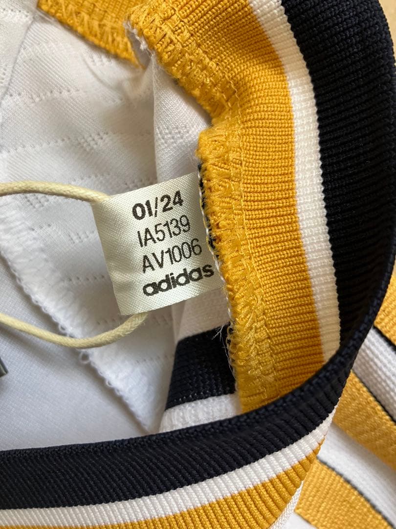 正規品　レアルマドリード オーセンティック　ユニフォーム　ベリンガム